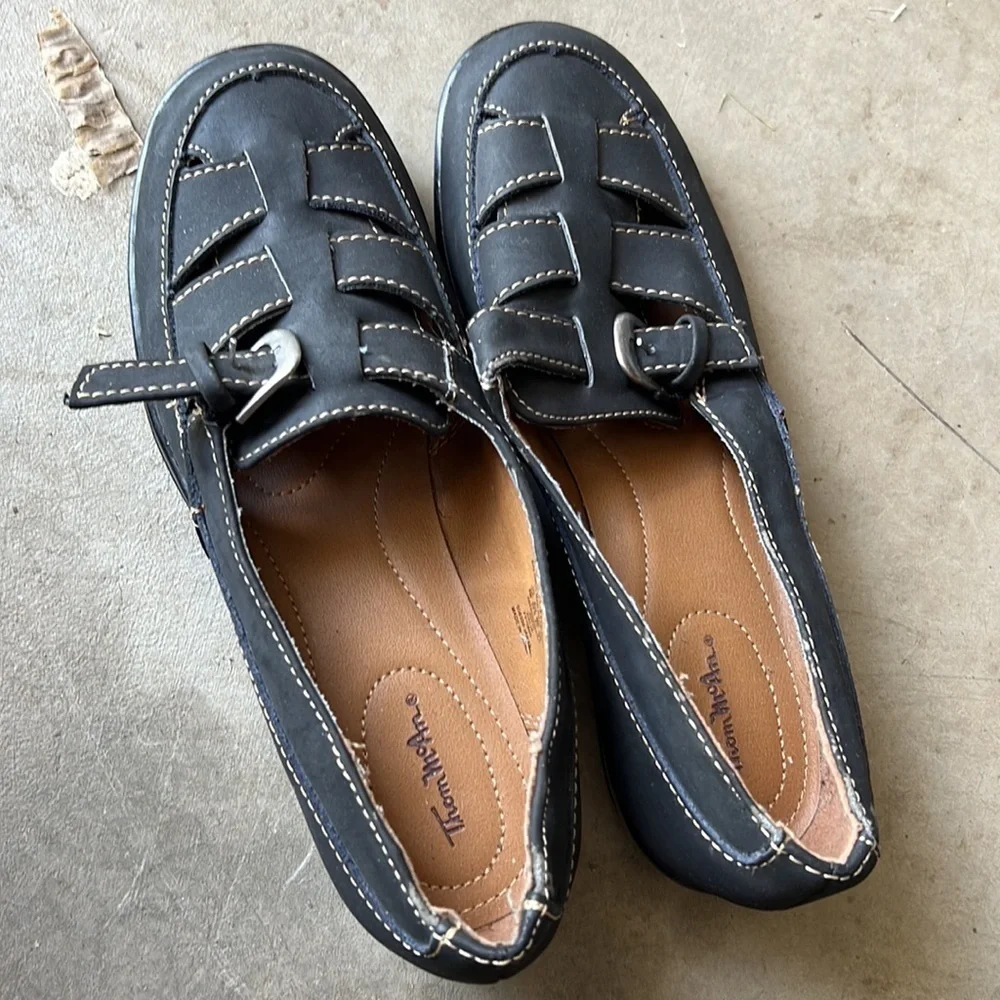 Thom McAn Dalia leather black easy on Loafer Shoes size 8
